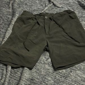 Patagonia size 10 shorts olive green